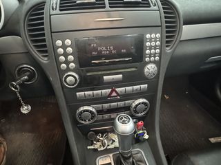 Mercedes-Benz SLK 350 2005 v6-thumb-7