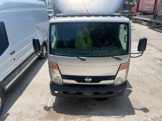 Κλούβα Nissan 2009 Cabstar