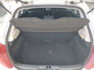 Peugeot 207 2009-thumb-8