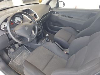 Peugeot 207 2009-thumb-12
