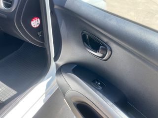 Hyundai i 10 2013 1.1c.c 70 hp 5ΠΟΡΤΟ  CLASSIC 5 Μ/Τ-thumb-18