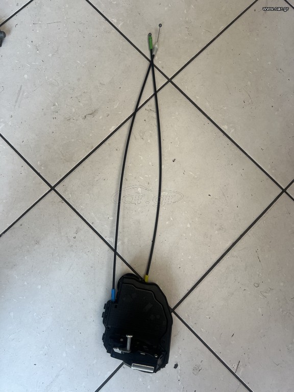 Toyota Auris/Avensis '06-15 κλειδαριά πίσω αριστερη 2PIN