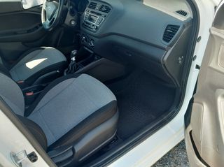 Hyundai i 20 2015-thumb-7