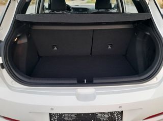 Hyundai i 20 2015-thumb-10