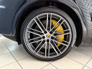 Porsche Cayenne 2020 COUPE TURBO S E-HYBRID 680hp PANORAMA-thumb-35