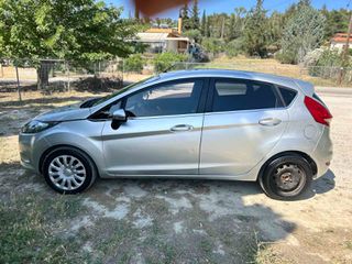 Ford Fiesta 2009-thumb-1