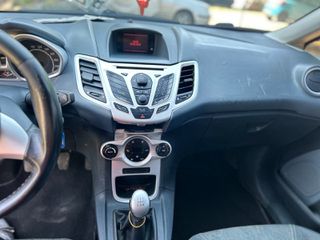 Ford Fiesta 2009-thumb-23