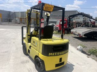 Mitsubishi 2000-thumb-1