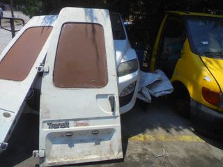 Πόρτα Πίσω Αριστερή Δίφυλλη Χ.Τζάμι Με Λαμαρίνα Λίγο Χτυπημένη Ύψος 1,86 για FORD TRANSIT (1995 - 2000) (EA_) *ΔΒ* | Kiparissis - The King Of Parts