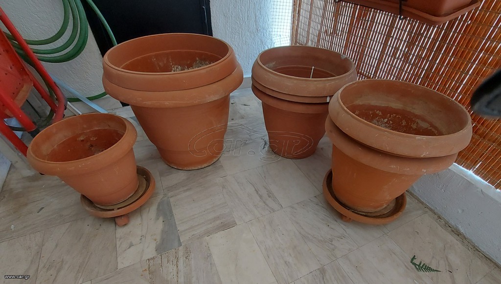 Γλάστρες