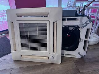Επαγγελματικό κλιματιστικό  24αρι Fujitsu