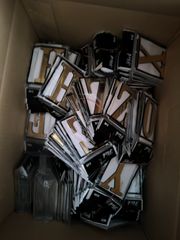 Γράμματα χρυσά και πινακίδες αλουμινίου