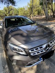 Mercedes-Benz GLA 200 2019