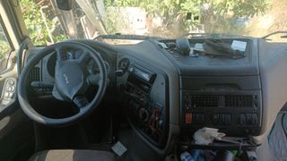 DAF 2010 XF105-thumb-4