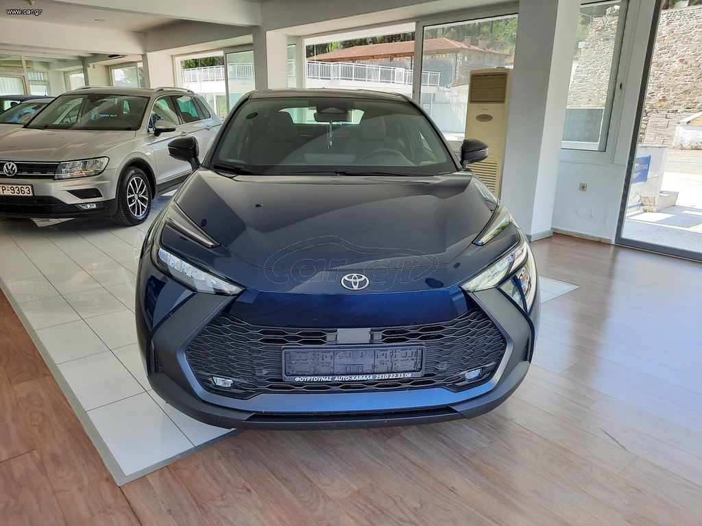 Toyota C-HR 2025 1.8 HYBRID C-ULT