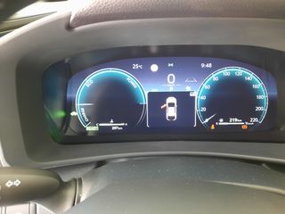 Toyota C-HR 2025 1.8 HYBRID C-ULT-thumb-13