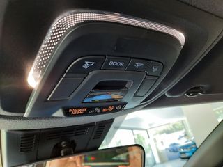 Toyota C-HR 2025 1.8 HYBRID C-ULT-thumb-15