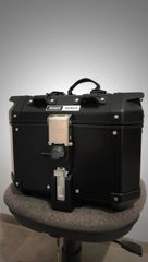 Βαλίτσα και βάση GIVI