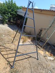 Σκάλα τρισκελη