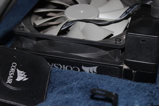 CORSAIR PC WATER COOLER-thumb-1