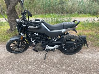 Husqvarna Svartpilen 2022 250