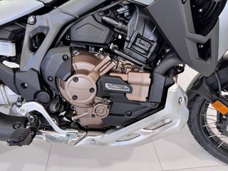 Honda CRF 1100 AFRICA TWIN 2025 ADVENTURE ES DCT-thumb-5