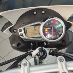 Triumph Speed Triple 1050 2011-thumb-3