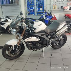 Triumph Speed Triple 1050 2011-thumb-2