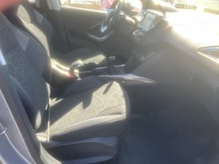 Peugeot 2008 2018 STYLE-thumb-10