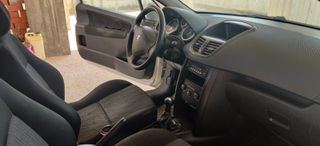 Peugeot 207 2010 1,4 diesel-thumb-10