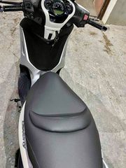 Piaggio Beverly 300i 2014-thumb-4