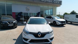 Renault Megane 2018-thumb-8