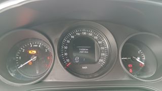 Renault Megane 2018-thumb-11