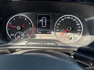 Volkswagen T-Cross 2021 LIFE-thumb-5