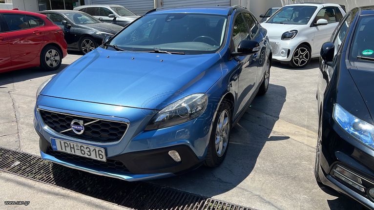 Volvo V40 Cross Country 2015