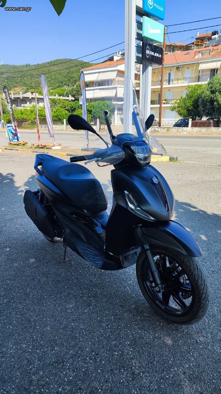 Piaggio Beverly 400 2023 DEEP BLACK