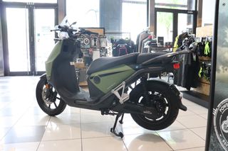Super Soco CPX 2024-thumb-3