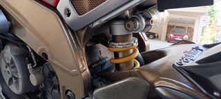 Aprilia Tuono 2004-thumb-12