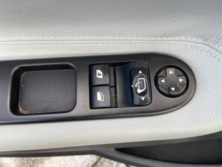 Peugeot 207 2012-thumb-15