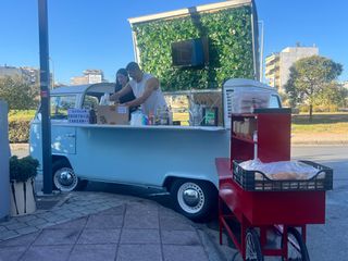 Volkswagen T2 1972 Retro Van Bar-thumb-30
