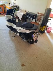 Honda PCX 125 2023-thumb-2