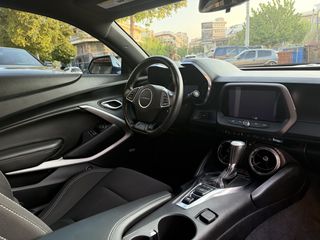 Chevrolet Camaro 2019 RS-thumb-13