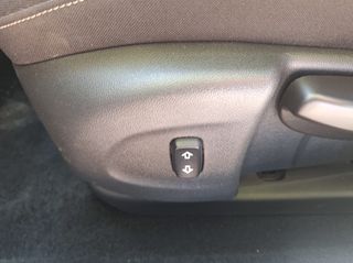 Opel Astra 2019-thumb-37
