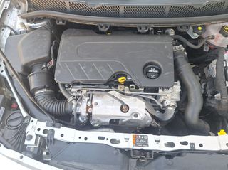 Opel Astra 2019-thumb-40