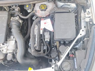 Opel Astra 2019-thumb-41