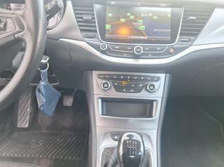 Opel Astra 2019-thumb-16
