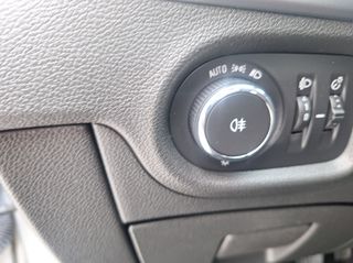 Opel Astra 2019-thumb-20