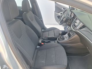 Opel Astra 2019-thumb-26