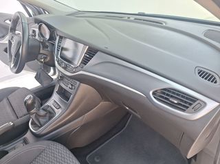 Opel Astra 2019-thumb-31
