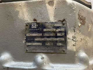 ΠΩΛΕΙΤΑΙ Ρεβέρσα σκάφους ZF 301 C με αναλογία 1:1 + Άξονας μετάδοσης